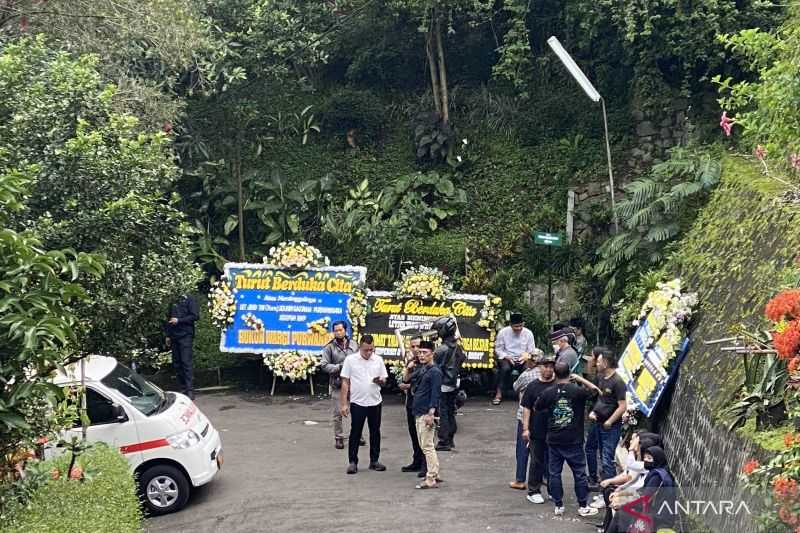 Tokoh Jabar Solihin GP Berpulang, Wali Kota Bandung Sampaikan Duka Mendalam