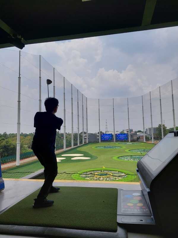 Topgolf Jakarta Hadirkan Drive Range Luas Berteknologi Tinggi