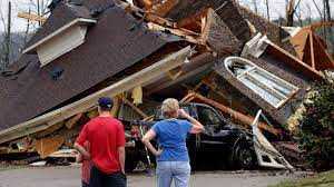 Tornado Hantam Alabama, 5 Tewas