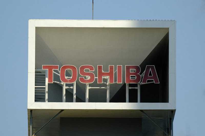 Toshiba Pertimbangkan Pemecahan Jadi 3 Perusahaan