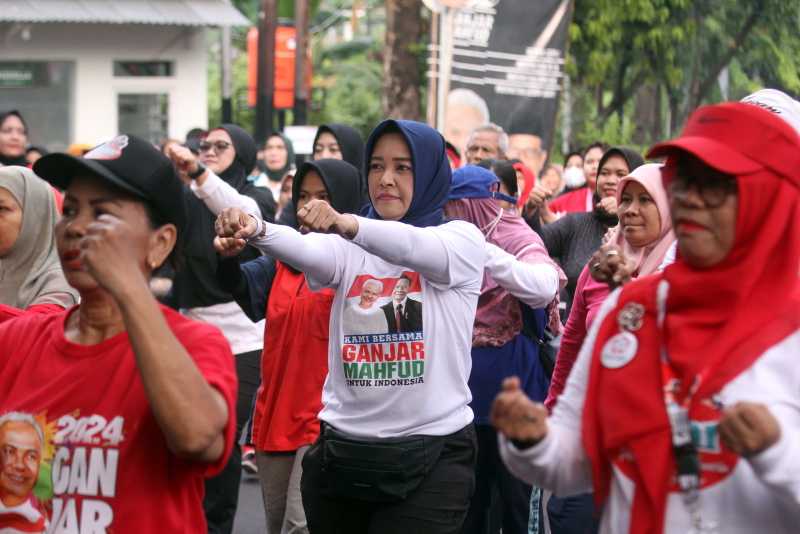 TPD Ganjar-Mahfud DKI Jakarta Gelar Senam Sat Set di Markas Pemenangan 2