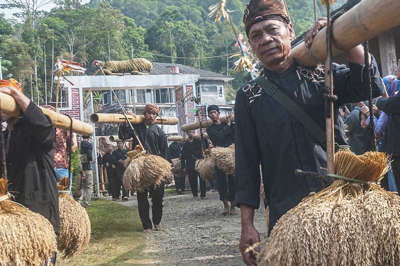 Tradisi Seren Taun Cisungsang