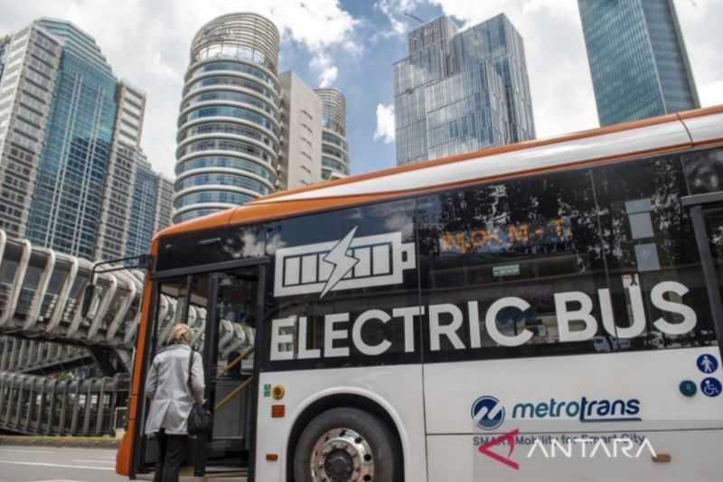 TransJakarta Prioritaskan Bus Listrik Layani Non BRT