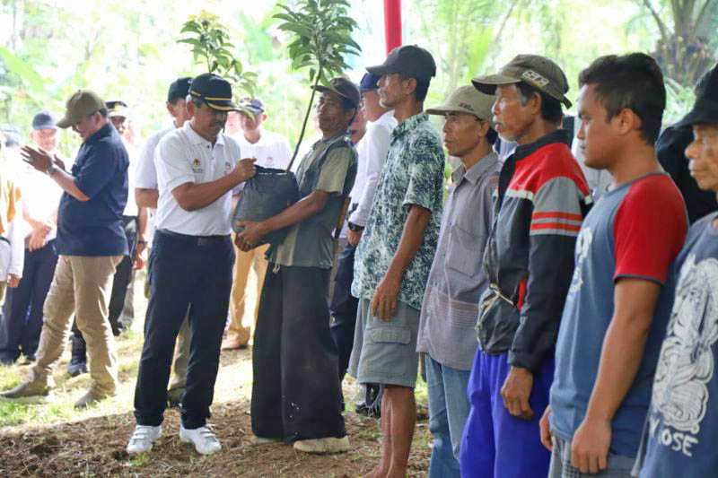 Trenggalek Canangkan Gerakan Tanam 50 Ribu Pohon di Seluruh Desa