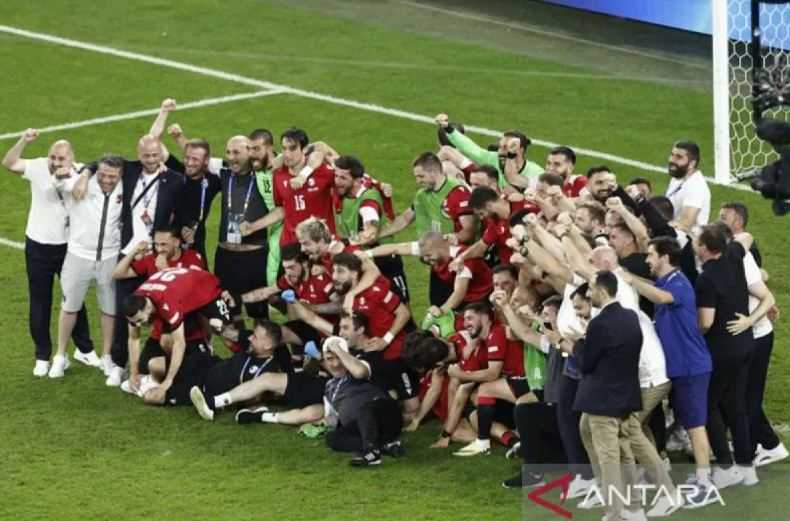 Tumbangkan Portugal 2-0, Georgia Torehkan Kemenangan Pertama