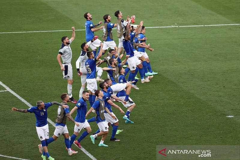 Tundukkan Austria 2-1, Italia ke Perempat Final Piala ...
