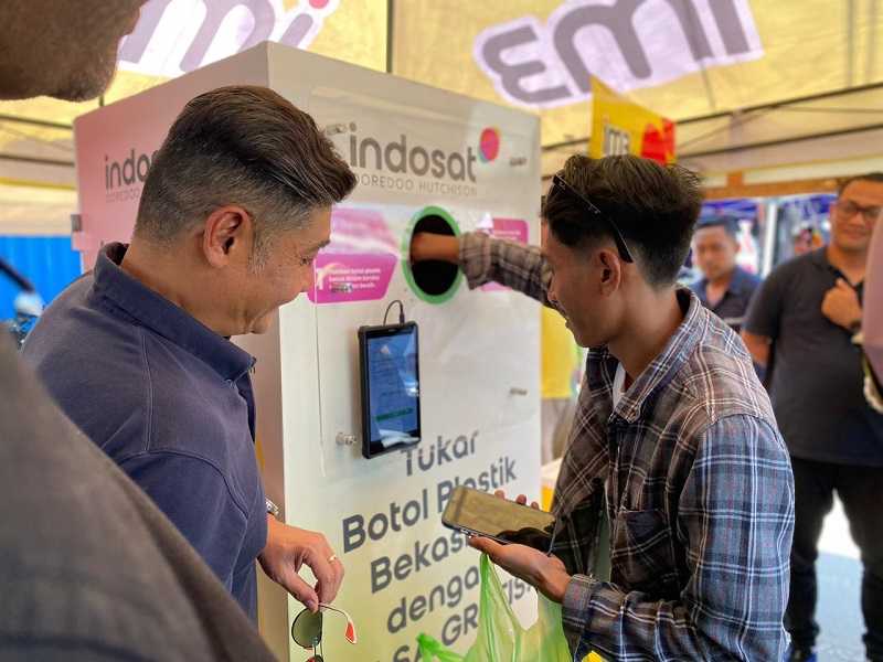 Turut Atasi Sampah Plastik, Indosat Lanjutkan Program Konversi Sampah Jadi Pulsa