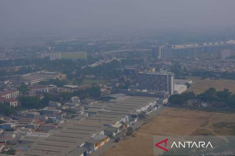 Udara Jakarta pada Minggu Pagi Tidak Sehat, Terburuk ke-4 di Dunia