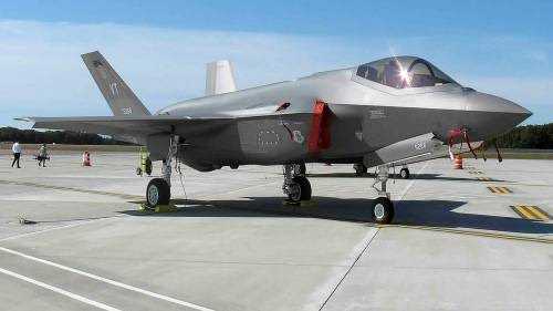 UEA Menangguhkan Pembicaraan Jet Tempur F-35 dengan AS