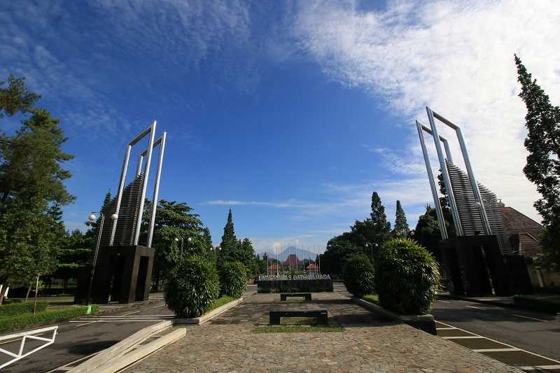 UGM Peringkat Satu di Indonesia, Diikuti ITB dan UI