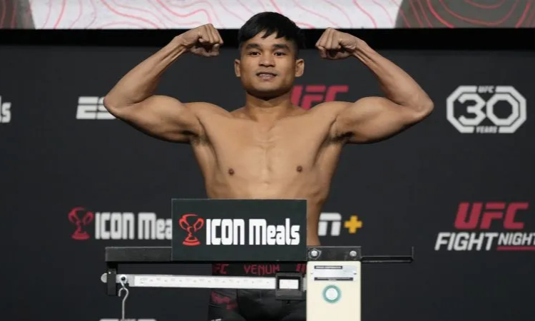 Ukir Sejarah! Jeka Saragih Jadi Petarung UFC Pertama Asal Indonesia