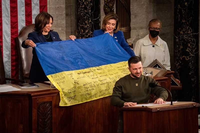 Ukraina Minta Bantuan Lebih Besar dari yang Akan Diberikan AS