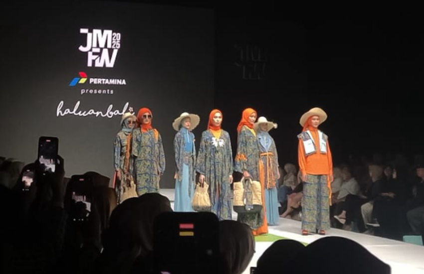 UMKM Binaan Pertamina Raih Predikat Best Eco Friendly di Panggung Jakarta Muslim Fashion Week 2024