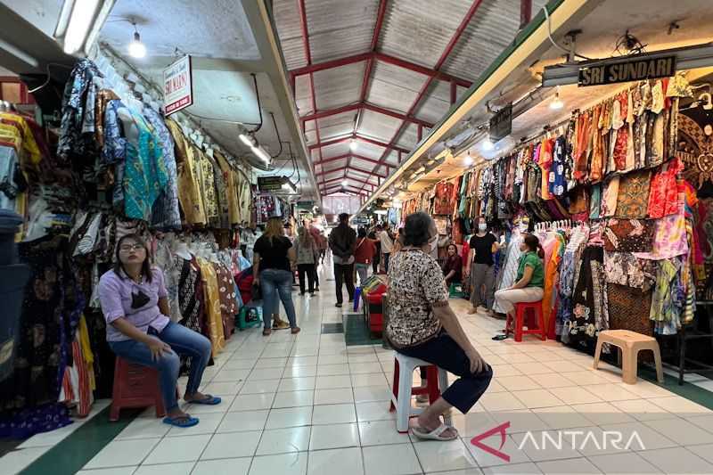 Uniknya Perayaan Hari Kebangkitan Nasional di Pasar Beringharjo Yogya, Mahasiswa se-Nusantara Hadir