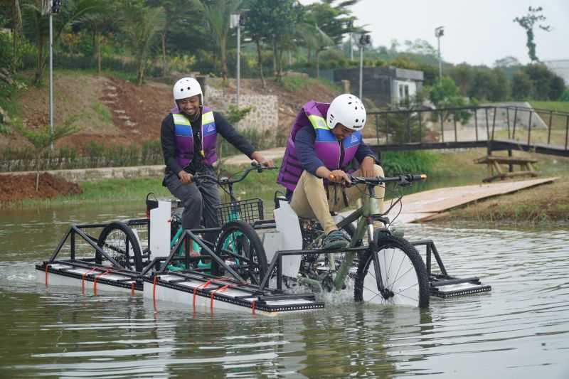 Universitas Gunadarma Luncurkan Perahu Listrik dan Sepeda Listrik Amfibi