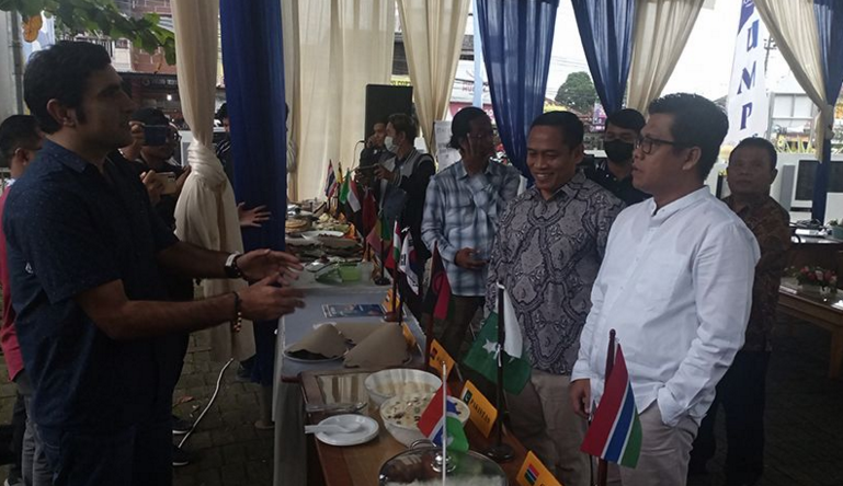 Universitas Muhammadiyah Purwokerto Hadirkan Kuliner dari 13 Negara
