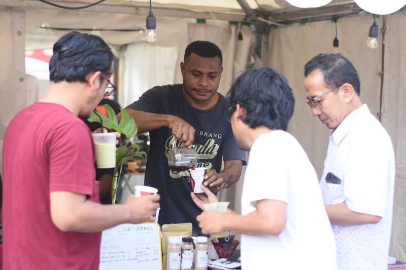 Untuk Berikan Kontribusi Nyata bagi Masyarakat di Bumi Cenderawasih, BI Dorong UMKM Kopi Asal Papua Masuk Ekosistem Digital