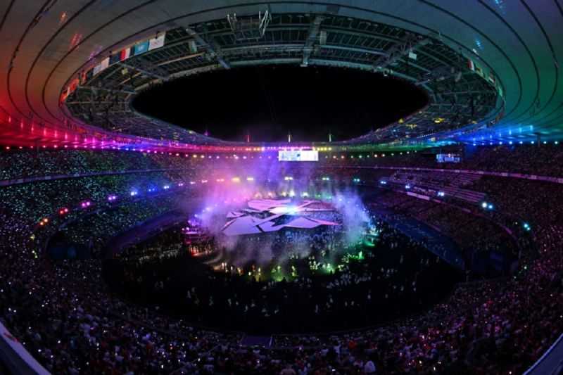 Upacara Penutupan Meriah, Paris Mengucapkan Au Revoir pada Olimpiade