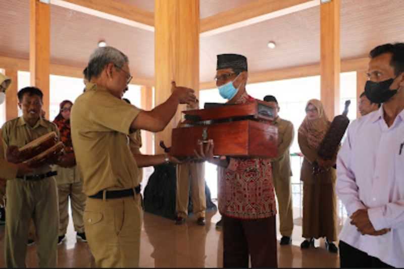 Upaya Pelestarian Budaya, Pemkab Kulon Progo Salurkan Hibah Peralatan Permainan Tradisional