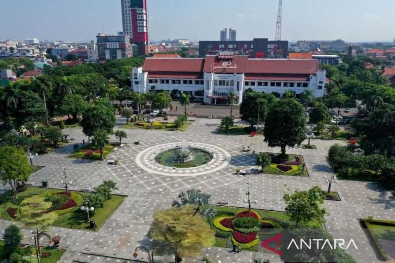 Upaya Pemkot Surabaya Tingkatkan Pelayanan Publik Membuahkan Penghargaan dari UGM