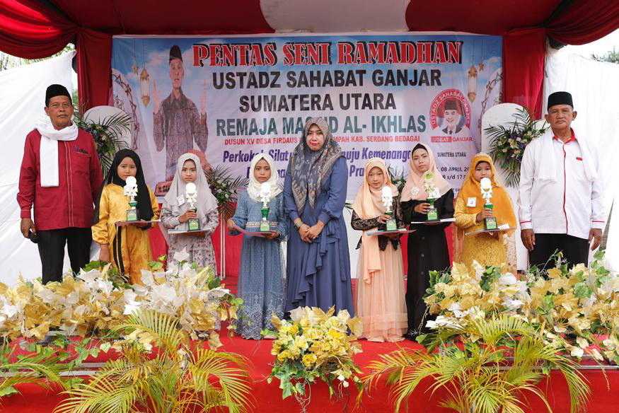 Usbat Ganjar Gelar Pentas Seni Ramadan Sebagai Sarana Unjuk Potensi Remaja di Serdang Bedagai