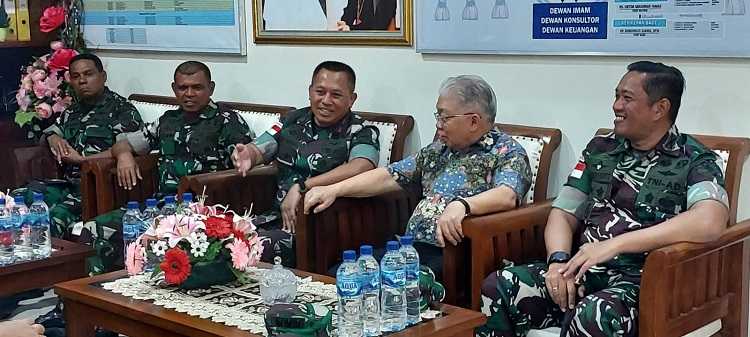 Uskup Agung Mandagi dan Danrem 174/ATW Siap Bersinergi Membangun Papua dengan Cinta Kasih