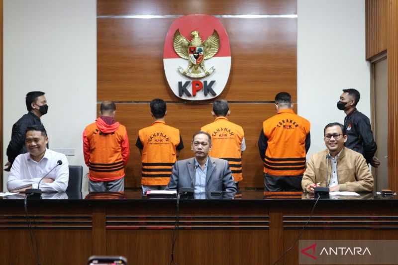 Usut Tuntas, KPK Tetapkan Wali Kota Bandung Yana Mulyana Tersangka Korupsi