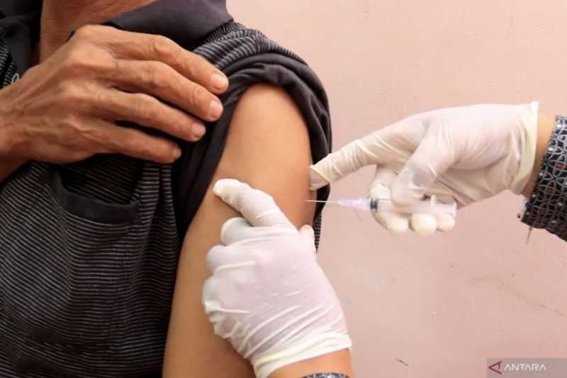 Vaksinasi Covid-19 hanya Fokus Kelompok Rentan