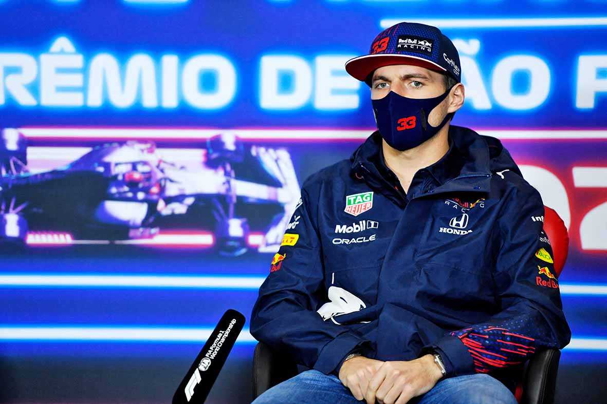 Verstappen Ingin Pakai Nomor 1 Musim Depan