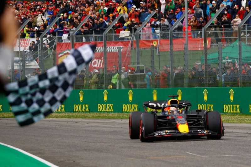 Verstappen Juara di Imola, Ferrari Terpuruk di Kandang