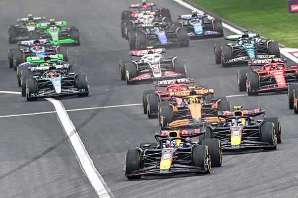 Verstappen Mendominasi Grand Prix Tiongkok