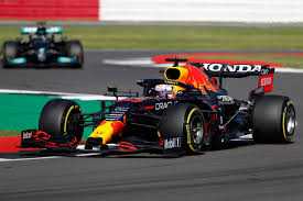 Verstappen Pecundangi Hamilton di Sprint Race untuk Pole GP Inggris