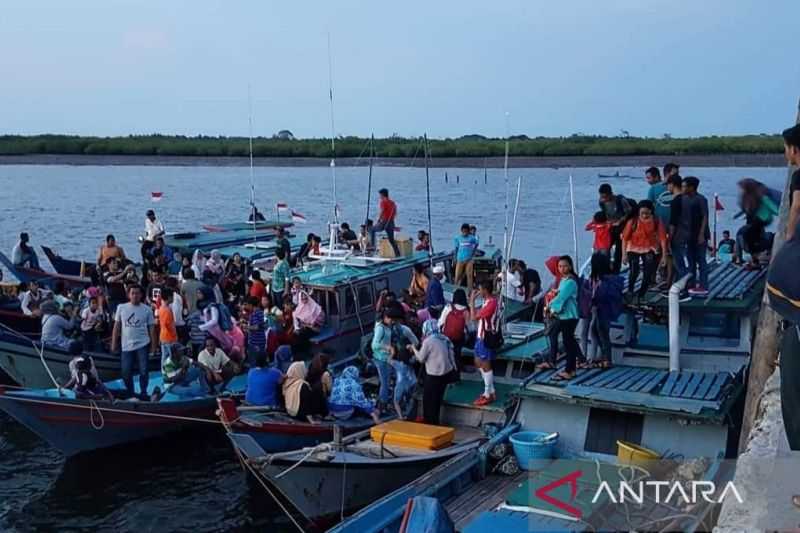 Waduh Ada Apa Tiba-tiba Kapal Penyeberangan Rakyat di Daerah Ini Terhenti