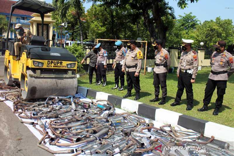 Waduh Apa Sih Hebatnya Kalau Gunakan Knalpot 'Brong'