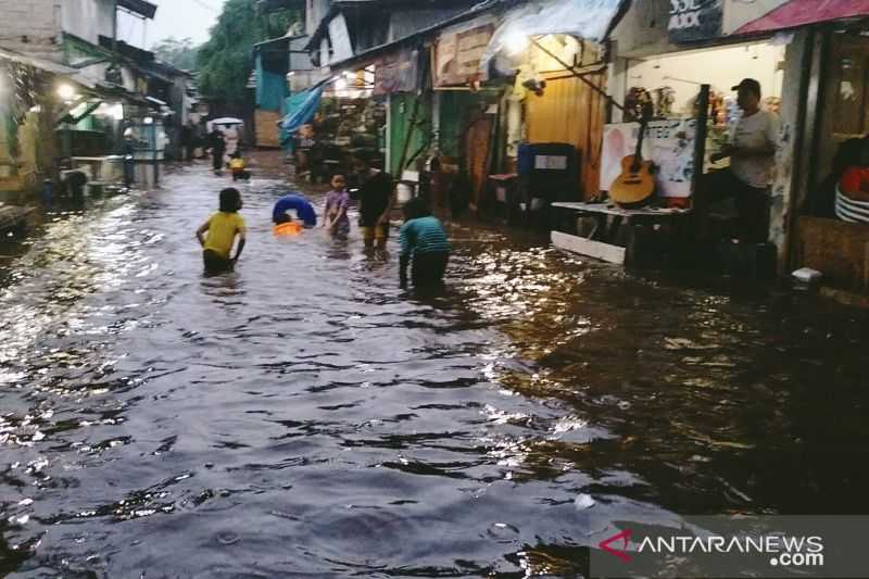 Waduh, Pemukiman di Mampang Kembali Banjir Saat Hujan Deras Sabtu Sore