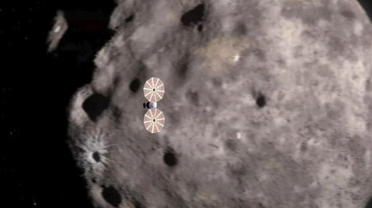 Wahana Antariksa Lucy Milik NASA Selesaikan Terbang Lintas Pertama Asteroid Dinky