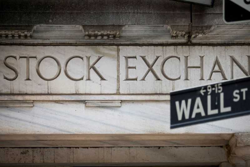 Wall Street Ditutup Melemah, Ternyata Ini Penyebabnya