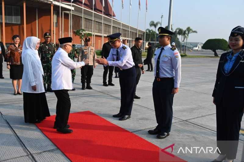 Wapres Ma'ruf Amin ke Pulau Sebatik dengan Helikopter Super Puma