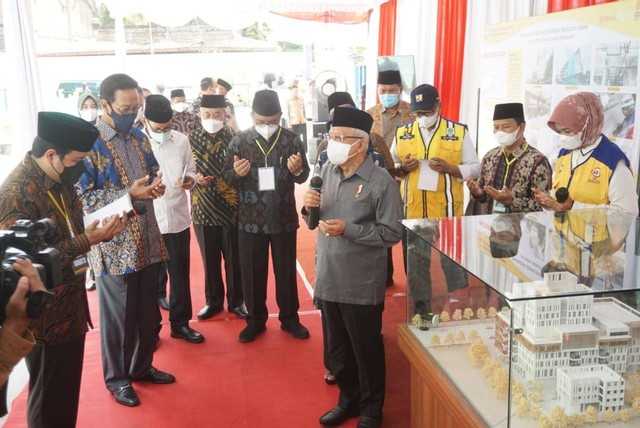 Wapres Maruf Amin Cek Langsung Progres Pembangunan Gedung Universitas NU di Yogya: Kita Harap UNU Yogya Jadi Contoh Bagi UNU-UNU Lain di Indonesia