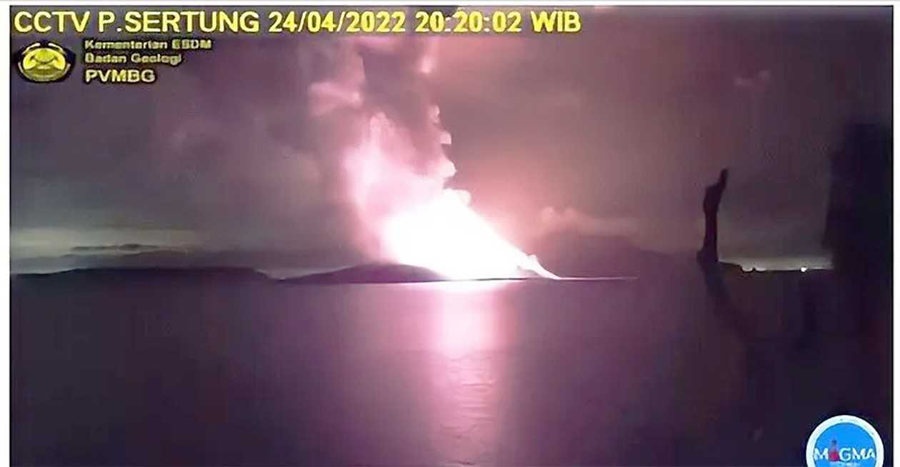 Warga Diimbau  Waspadai Erupsi Anak Krakatau