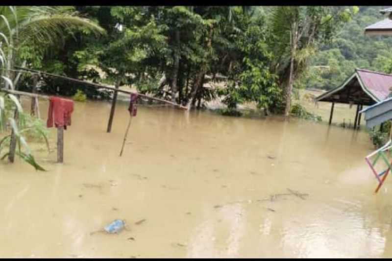Warga Diminta Waspadai Potensi Banjir Akibat Luapan Sungai Kapuas