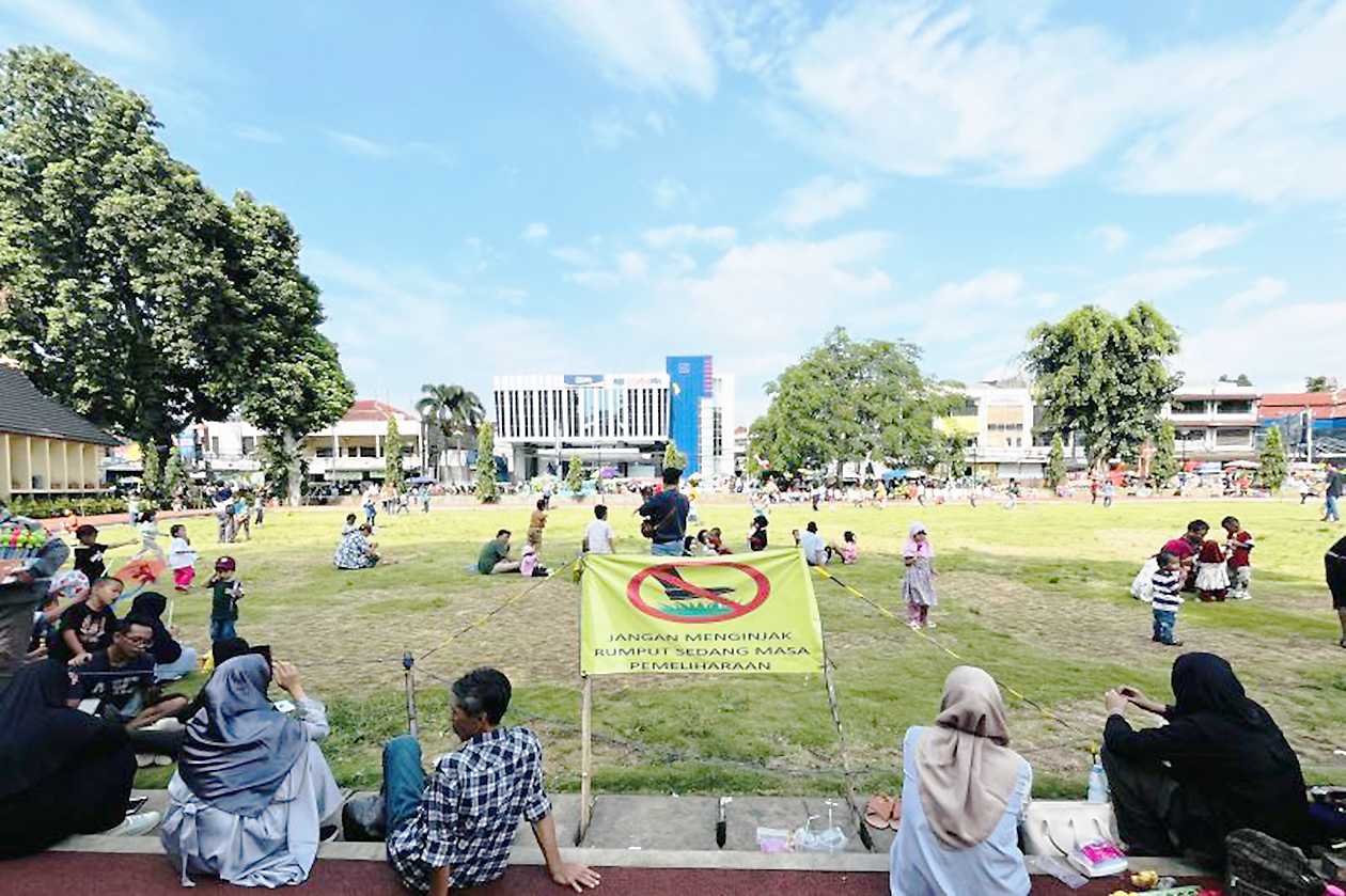 Warga Mengeluhkan Alun-alun Bogor