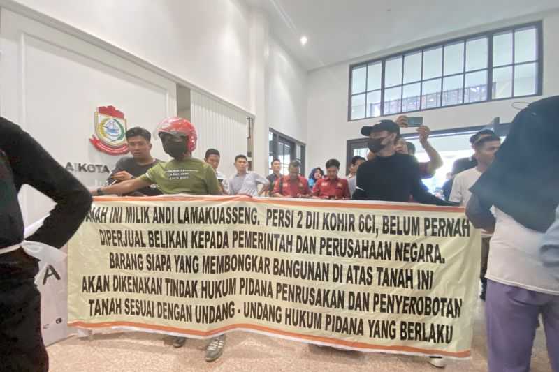 Warga Ujungtanah Makassar Protes karena Dapat Surat Pengosongan Lahan