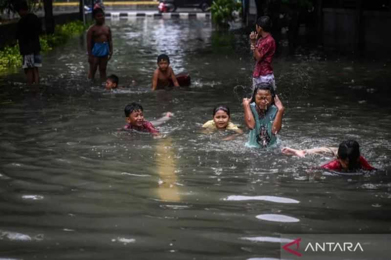 Waspada Banjir Besar, BMKG: DKI Jakarta Berpotensi Terdampak Hujan Ekstrem Sepekan ke Depan