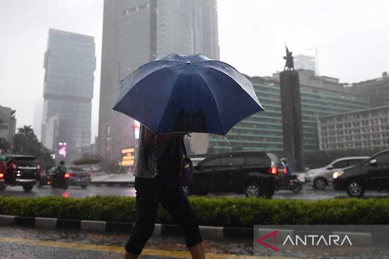 Waspada Hujan Berangin di Dua Wilayah Jakarta dari Sore hingga Malam Hari