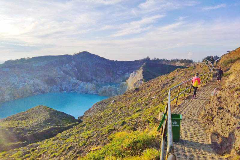 Wisatawan Nusantara Dominasi Kunjungan ke Danau Kelimutu