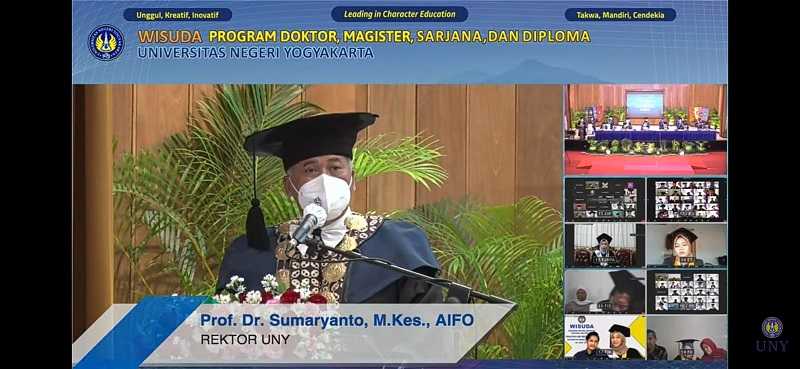 Wisudawan UNY Harus Memiliki Keterampilan Abad 21