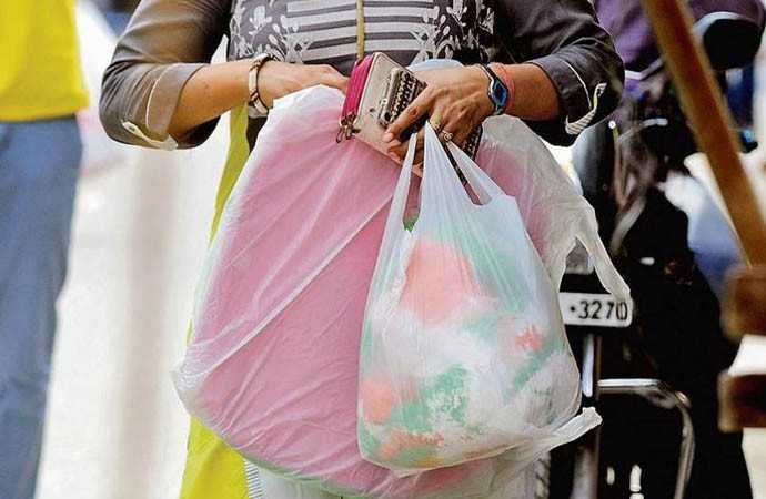 Wow! Penggunaan Kantong Plastik di Jakarta Turun Hingga 82 Persen
