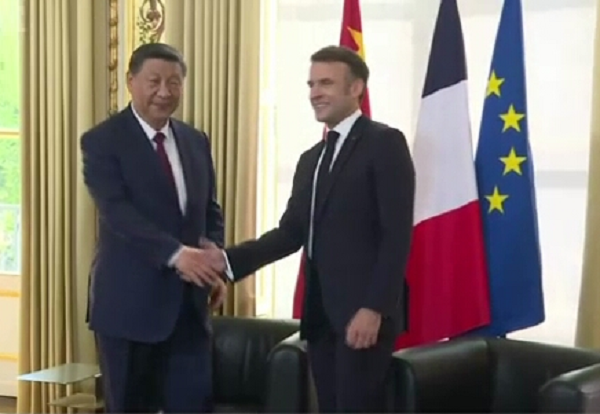 Xi Bertemu Macron Sampaikan Seruan Hindari 'Perang Dingin Baru'