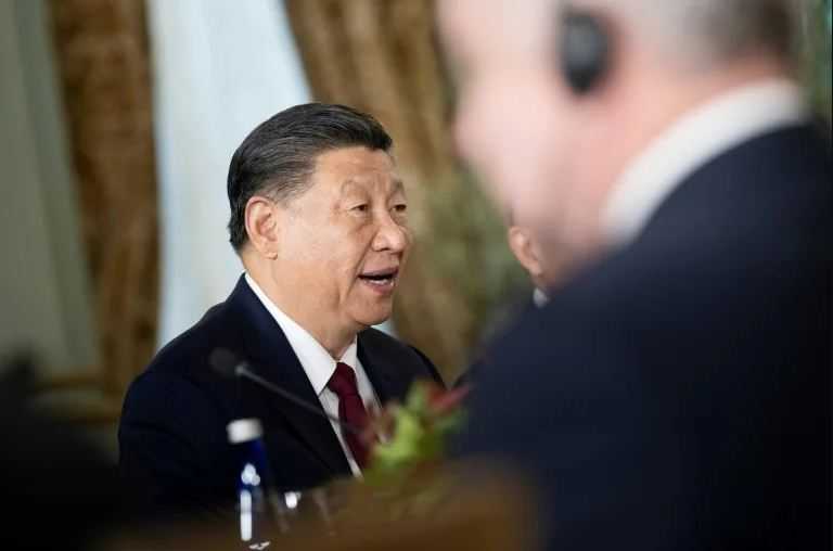 Xi Peringatkan Biden untuk Tidak Persenjatai Taiwan